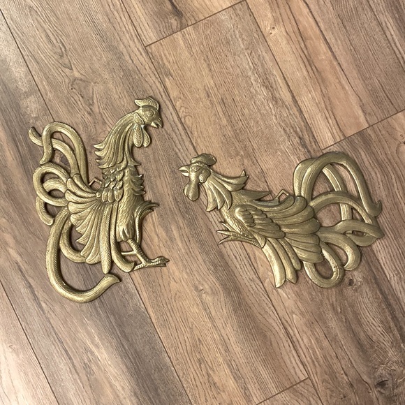 Vintage Other - Vintage Large Pair of Fighting Roosters Brass Wall Hanging Made in Japan